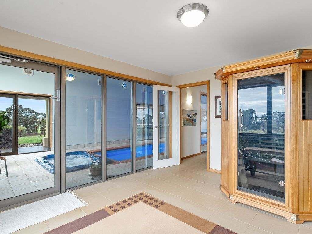 4 Travers Lane, Howth Expressions of Interest by Farmbuy.com - image 20