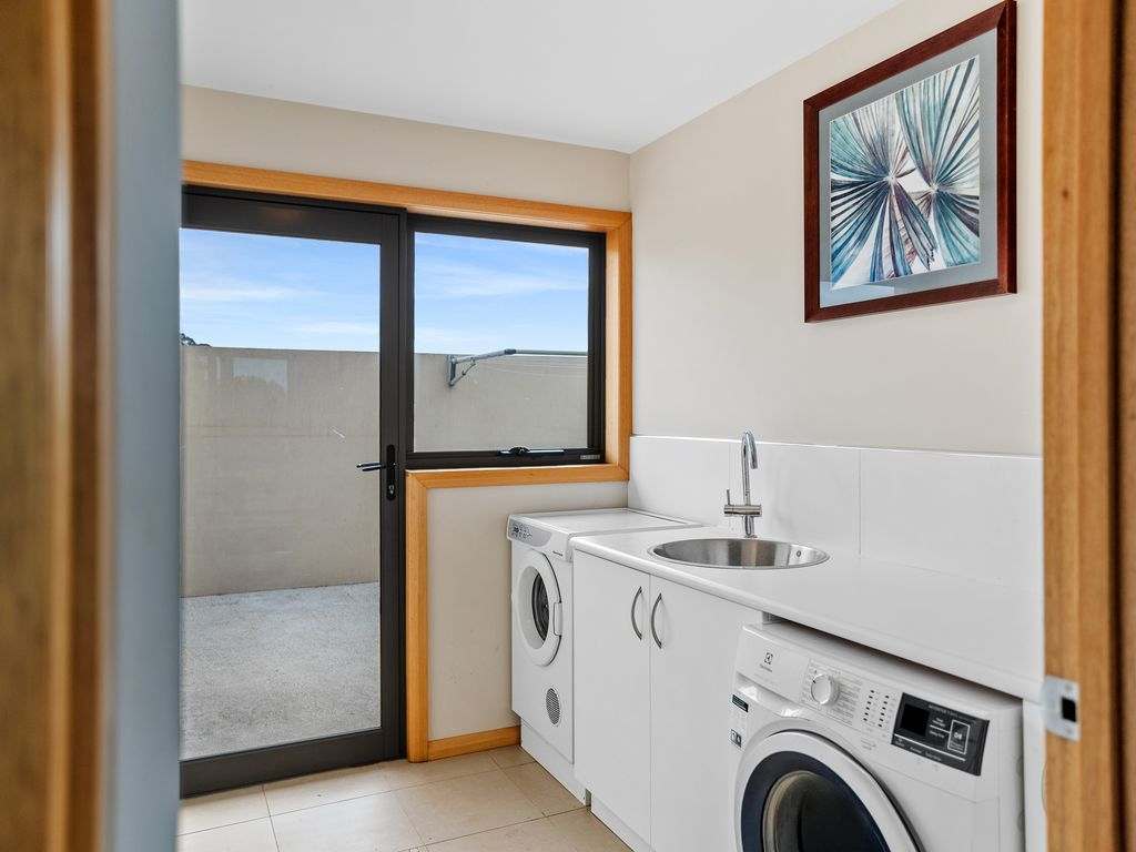 4 Travers Lane, Howth Expressions of Interest by Farmbuy.com - image 19