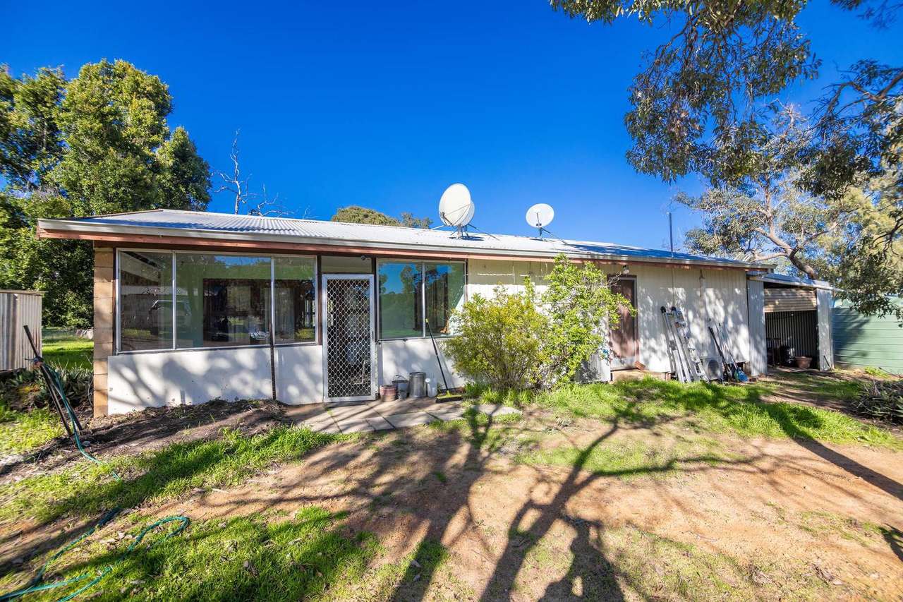 55 Pen Road, Warradarge For Sale by Farmbuy.com - image 3