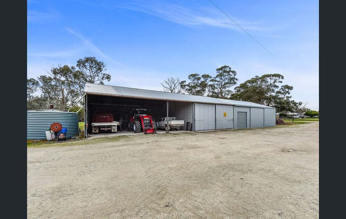281 Crower Road, Avenue Range For Sale by Farmbuy.com - image 9