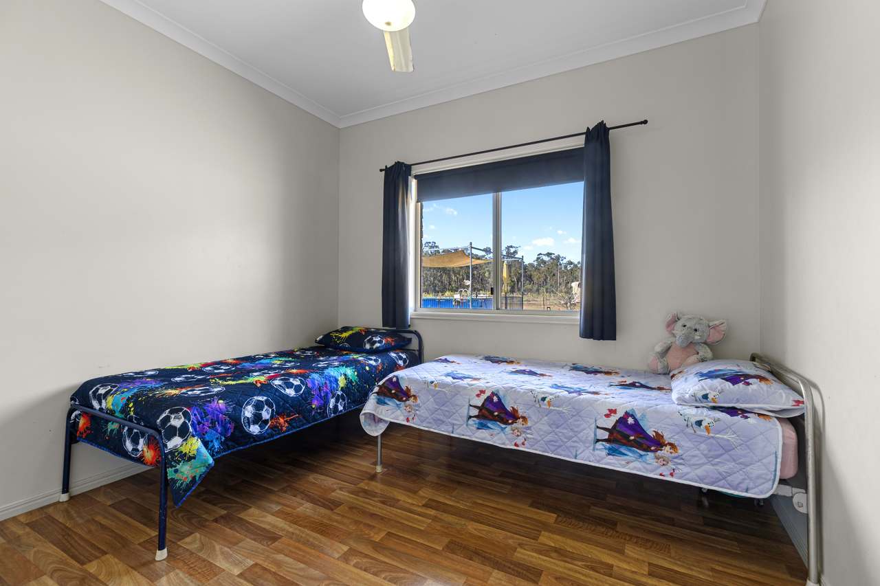 423 Wards Road, Glenwood For Sale by Farmbuy.com - image 8
