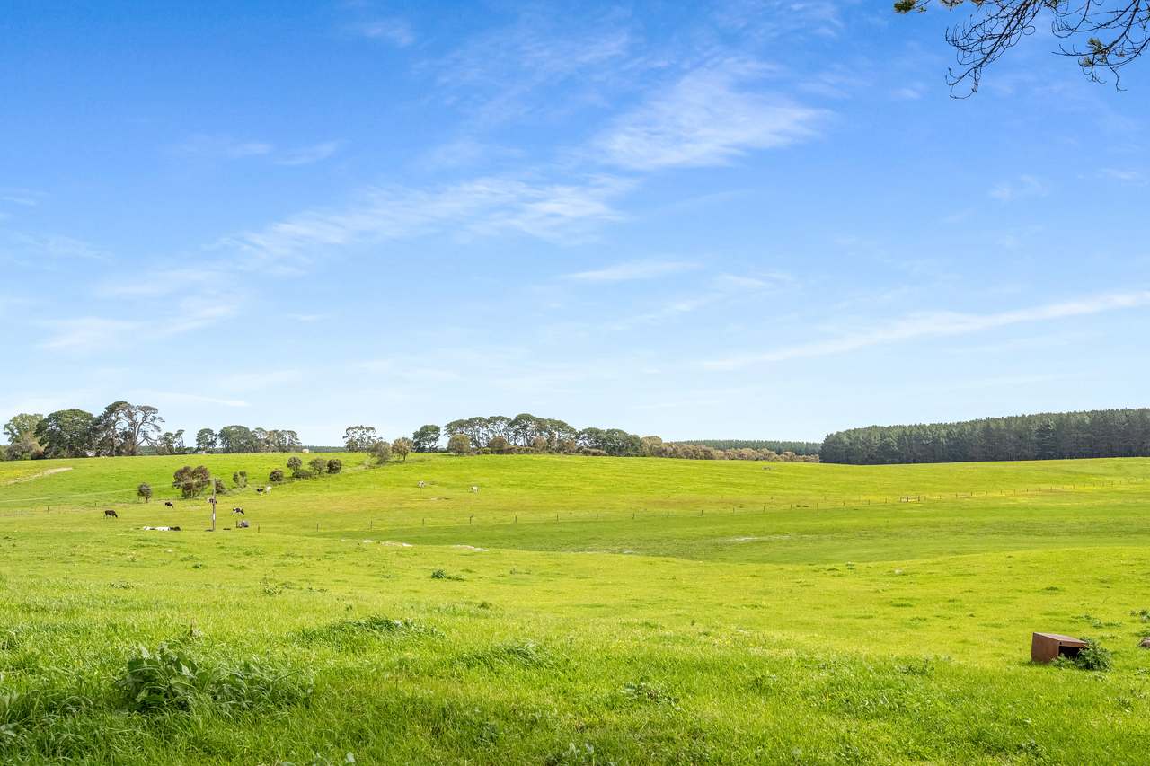 77 Furness Road, Wandilo For Sale by Farmbuy.com - image 9