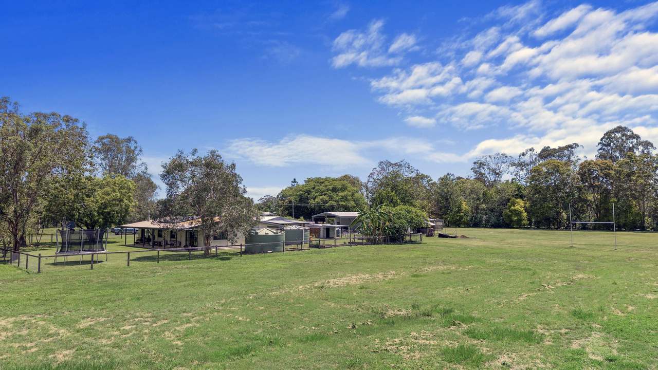 10 Kellys lane, Tiaro For Sale by Farmbuy.com - image 31