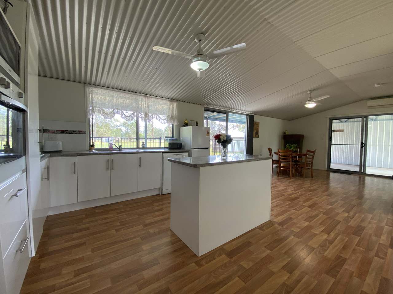 10 Kellys lane, Tiaro For Sale by Farmbuy.com - image 9