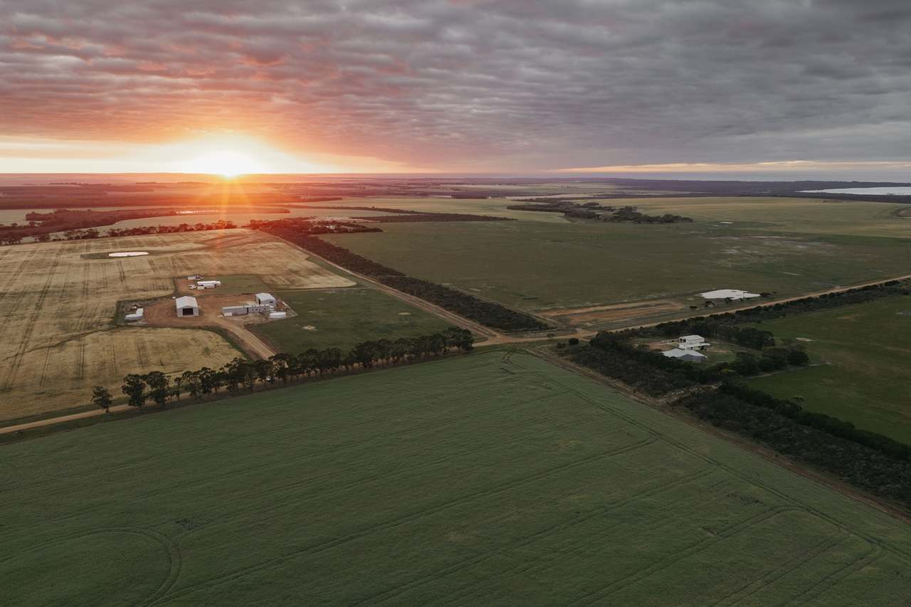 584 Bedford Harbour Road, Munglinup For Sale by Farmbuy.com - image 4