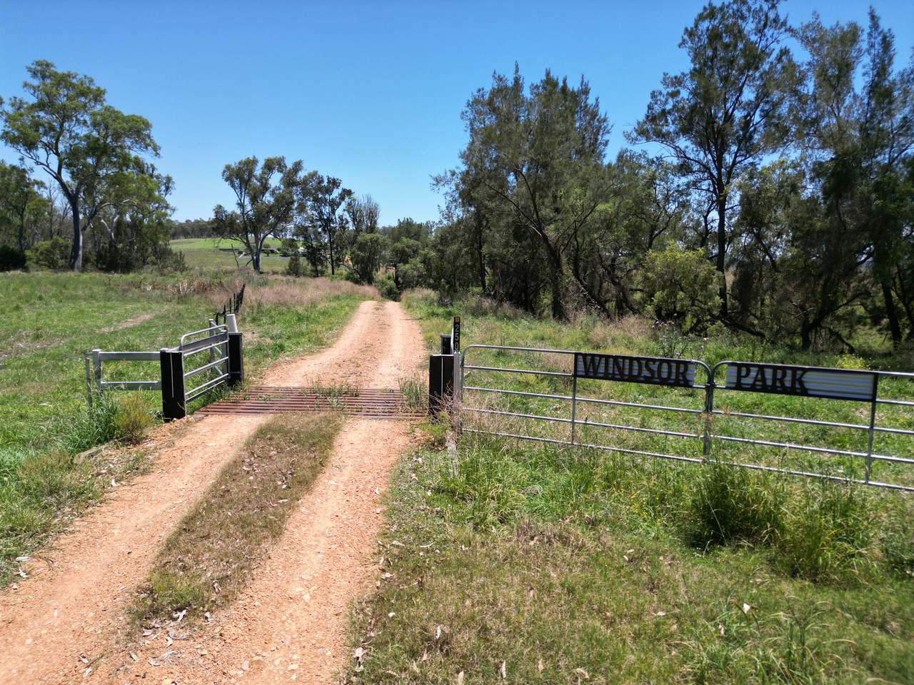 250 Heights Road, Nanango For Sale by Farmbuy.com - image 1