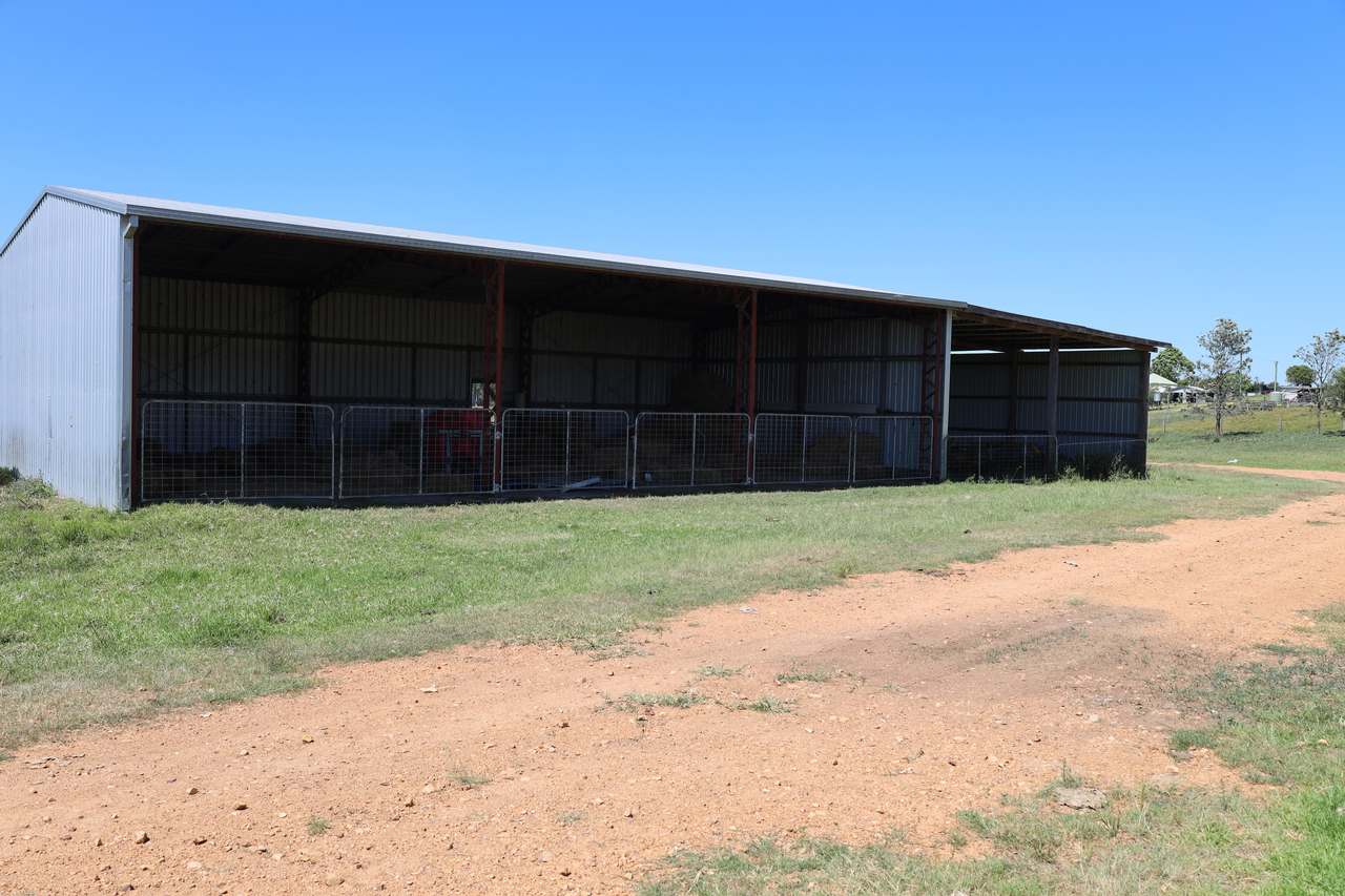 250 Heights Road, Nanango For Sale by Farmbuy.com - image 13
