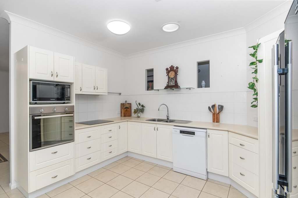 190 Old Dalrymple Road, Breddan For Sale by Farmbuy.com - image 3