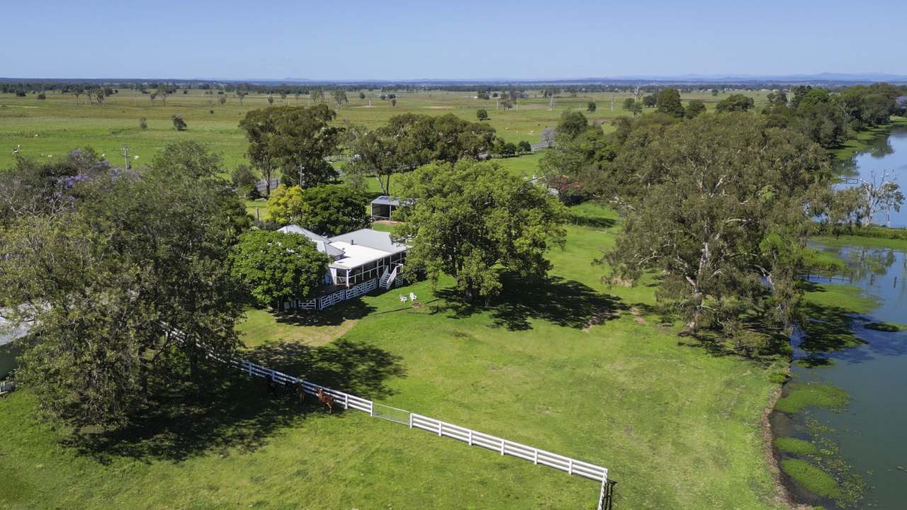 799 Lawrence Road , Southgate  For Sale by Farmbuy.com - image 24