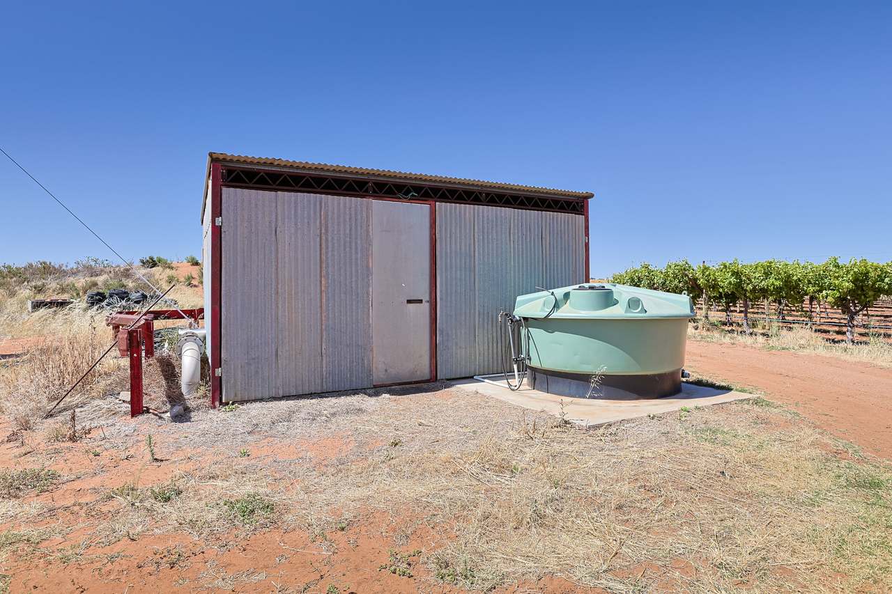 7 Leachs Road , Red Cliffs For Sale by Farmbuy.com - image 9