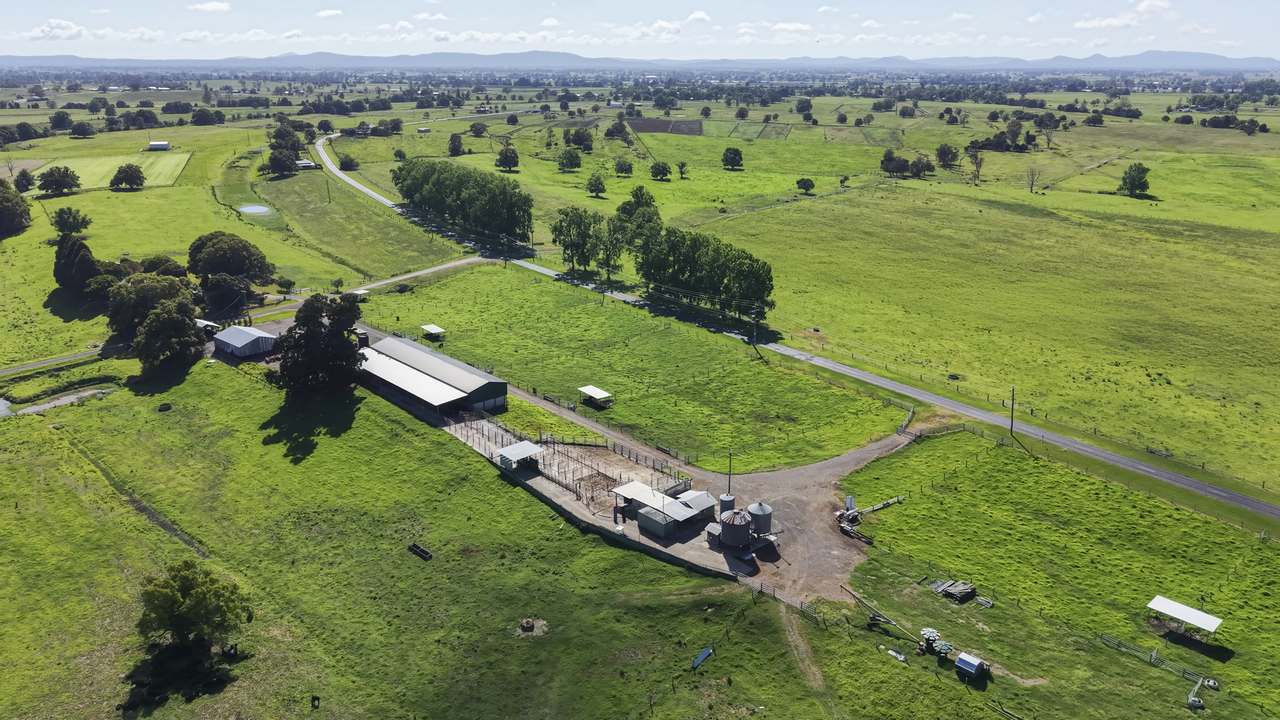 8 Four Farms Lane, Southgate For Sale by Farmbuy.com - image 3