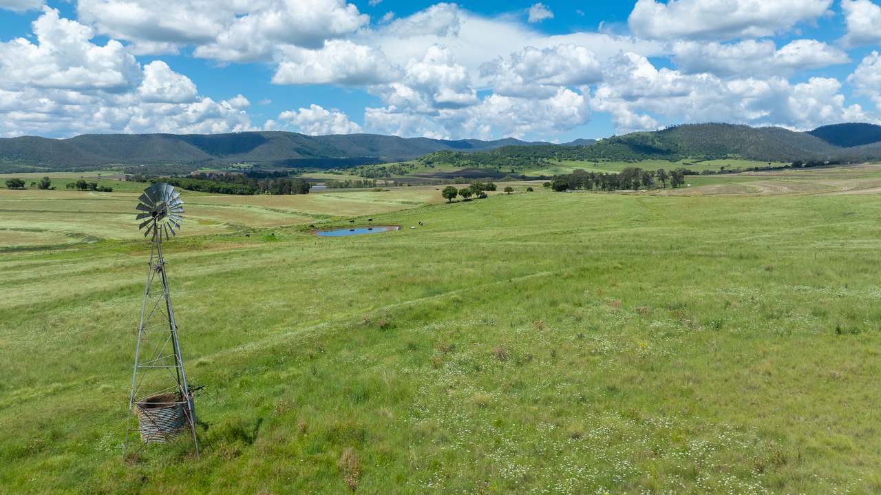 533 Upper Freestone Mount Sturt Rd, Freestone For Sale by Farmbuy.com - image 3