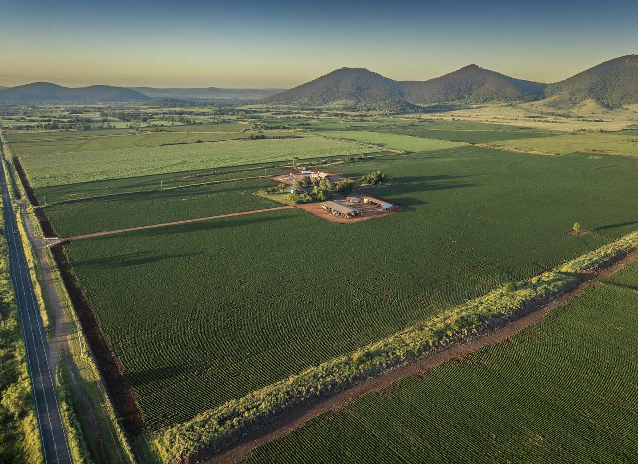 12500 Isis Highway, Coalstoun Lakes For Sale by Farmbuy.com - image 5