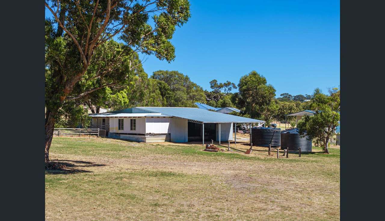 44 Curtiss Road, Lange For Sale by Farmbuy.com - image 7