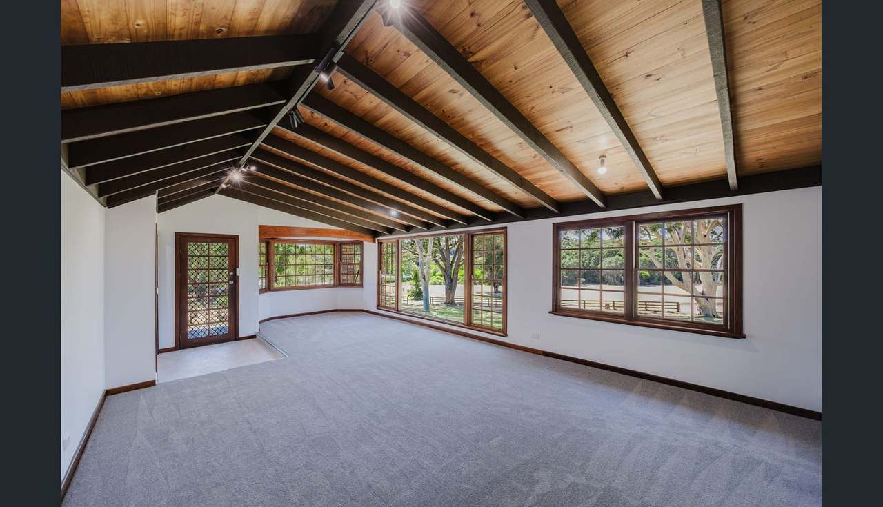 44 Curtiss Road, Lange For Sale by Farmbuy.com - image 9