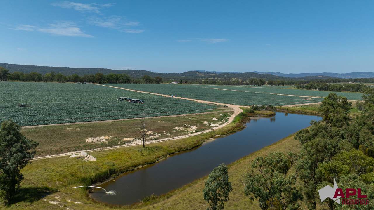 1696 & 1799 New England Highway, Tenterfield Auction by Farmbuy.com - image 3