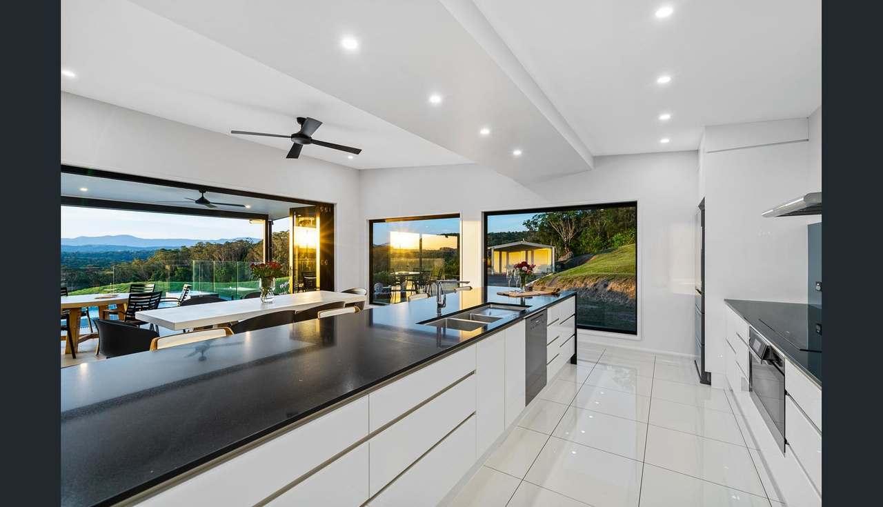 53 Guludu Close, Danbulla For Sale by Farmbuy.com - image 3