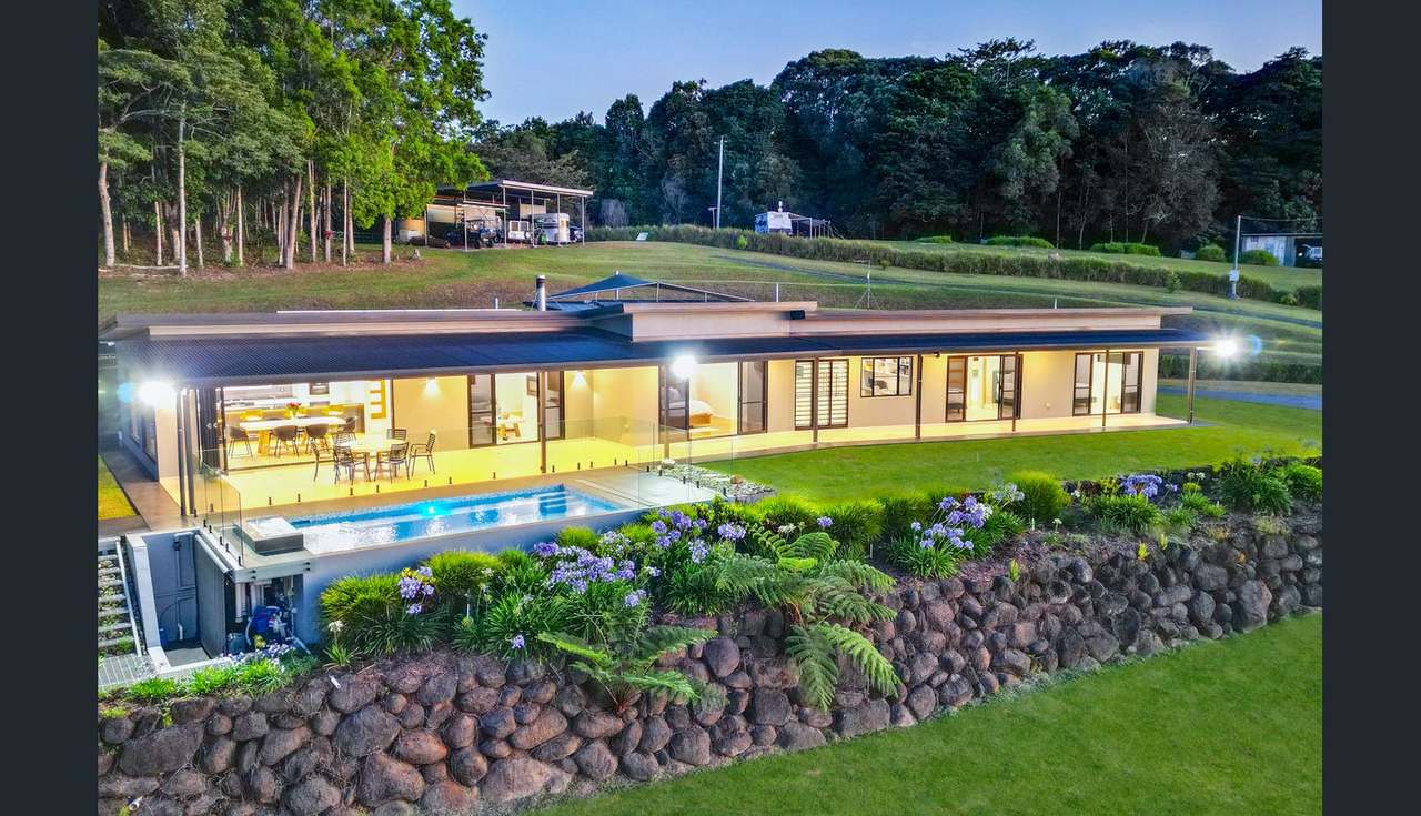 53 Guludu Close, Danbulla For Sale by Farmbuy.com - image 12