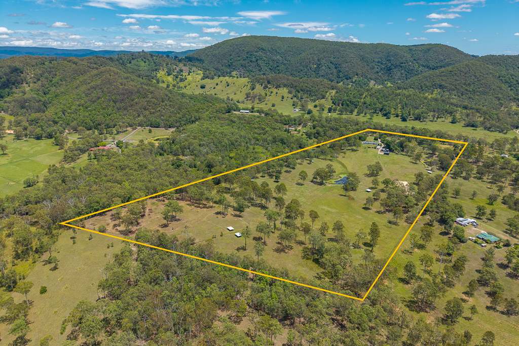437 Kropp Road, Woodford For Sale by Farmbuy.com - image 29