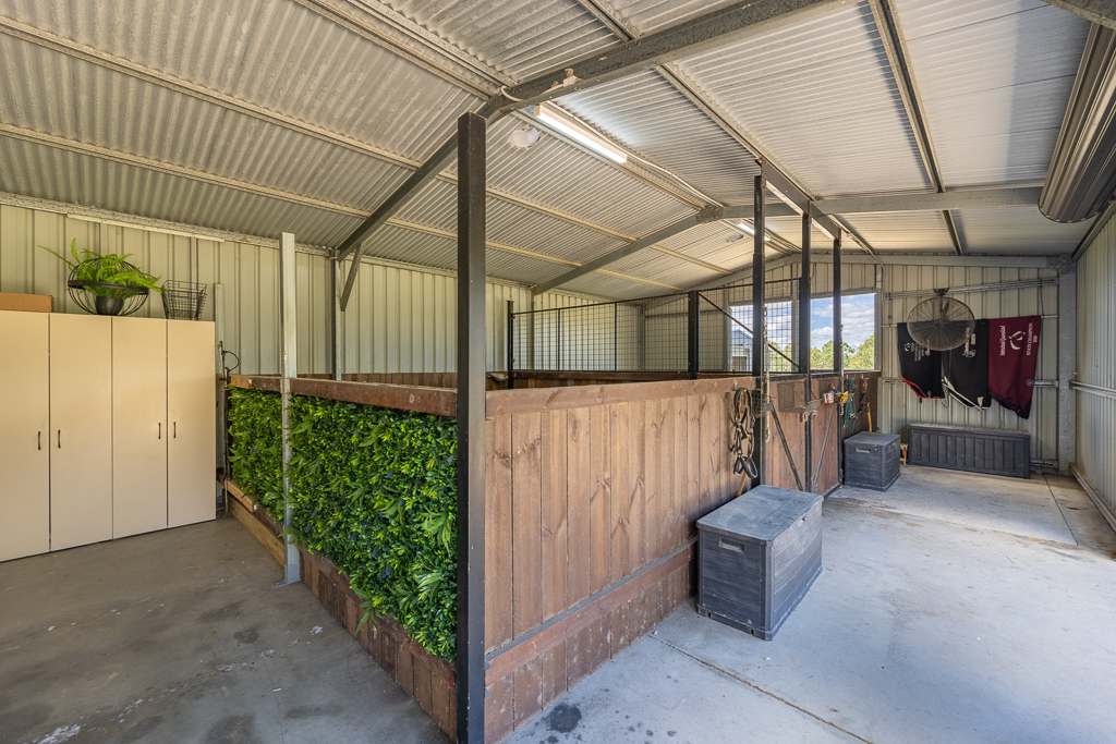 437 Kropp Road, Woodford For Sale by Farmbuy.com - image 20
