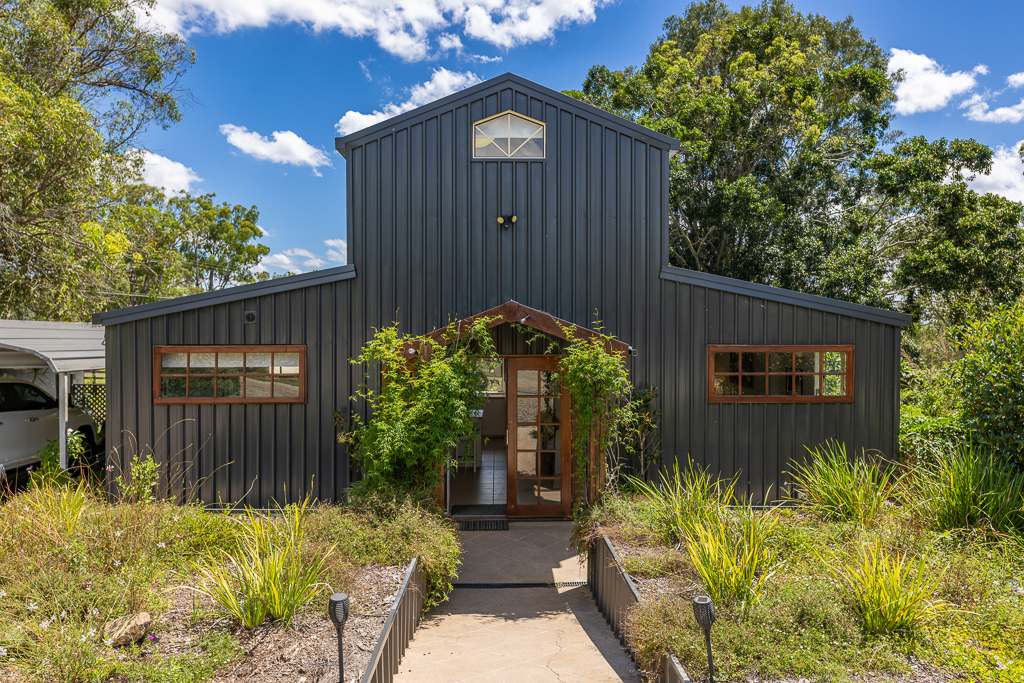 437 Kropp Road, Woodford For Sale by Farmbuy.com - image 16