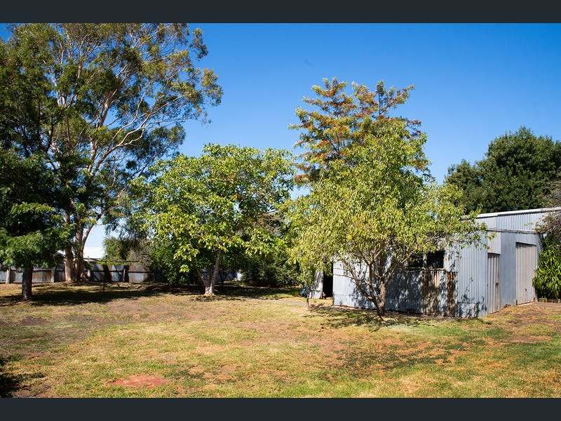 30 Chapel Street, Maldon For Sale by Farmbuy.com - image 10