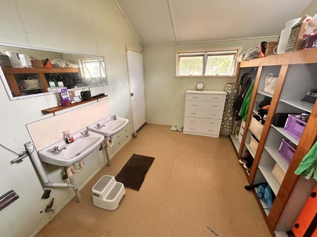 240 Old Dalrymple Road, Breddan For Sale by Farmbuy.com - image 19