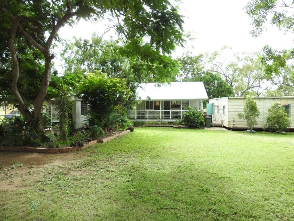 240 Old Dalrymple Road, Breddan For Sale by Farmbuy.com - image 4