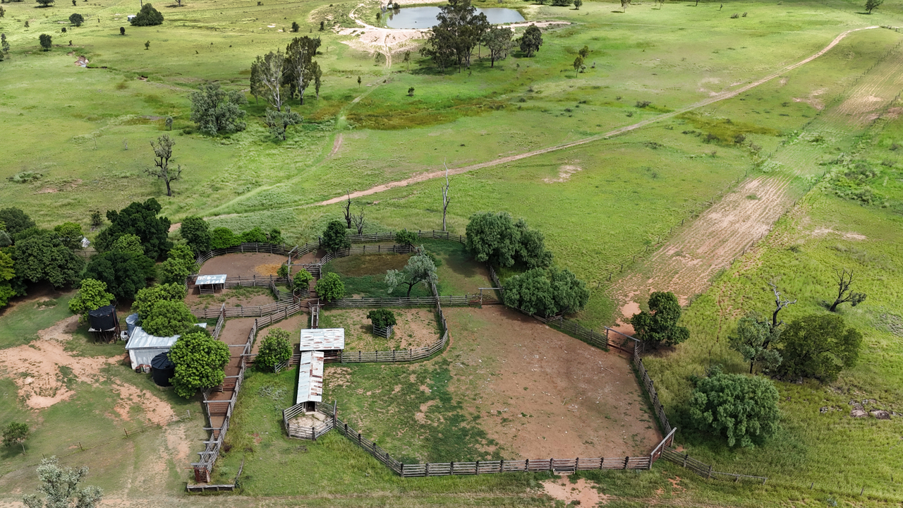 2470 Clermont Rubyvale Road, Clermont  Auction by Farmbuy.com - image 18