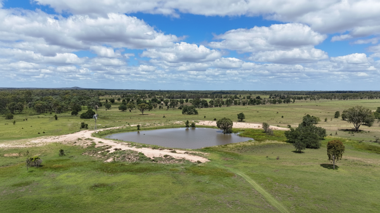 2470 Clermont Rubyvale Road, Clermont  Auction by Farmbuy.com - image 15