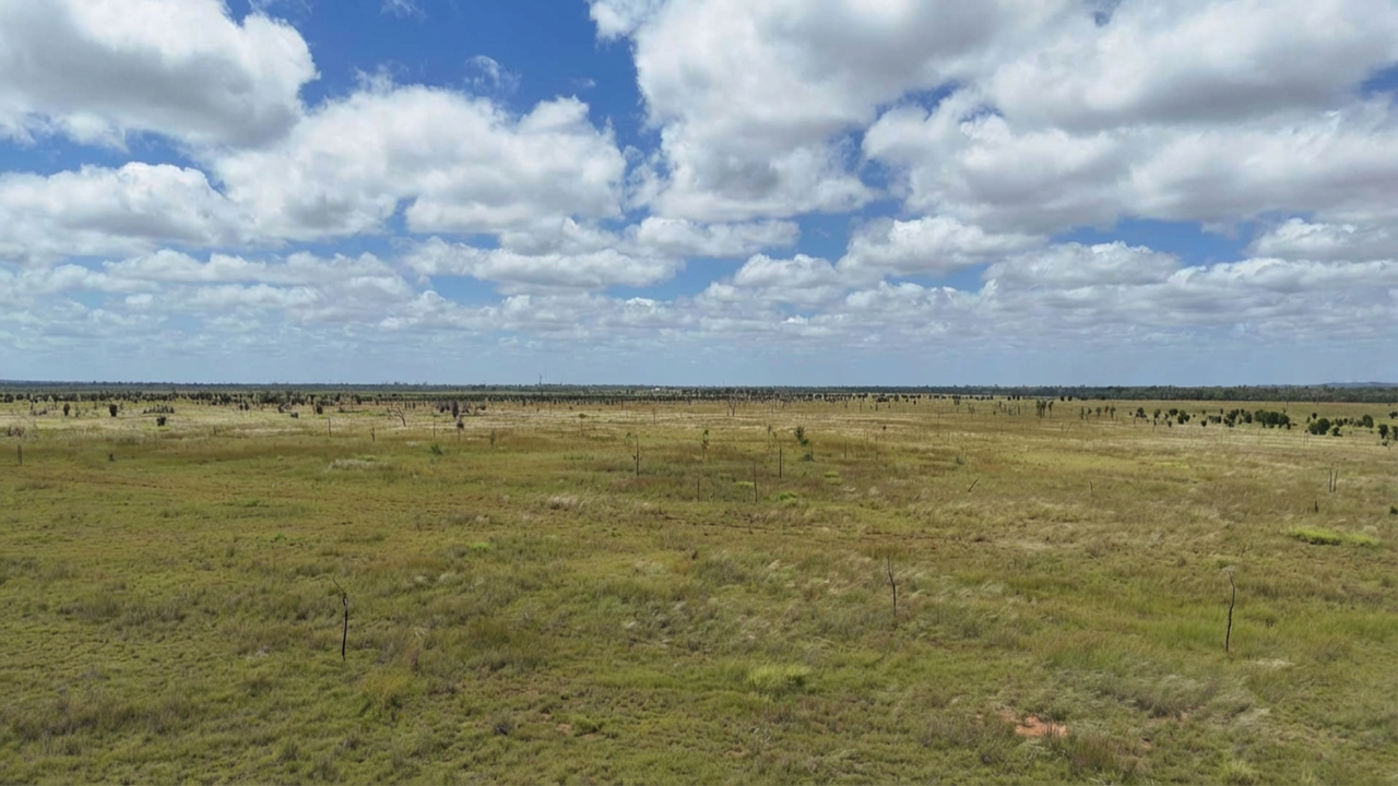 2470 Clermont Rubyvale Road, Clermont  Auction by Farmbuy.com - image 14