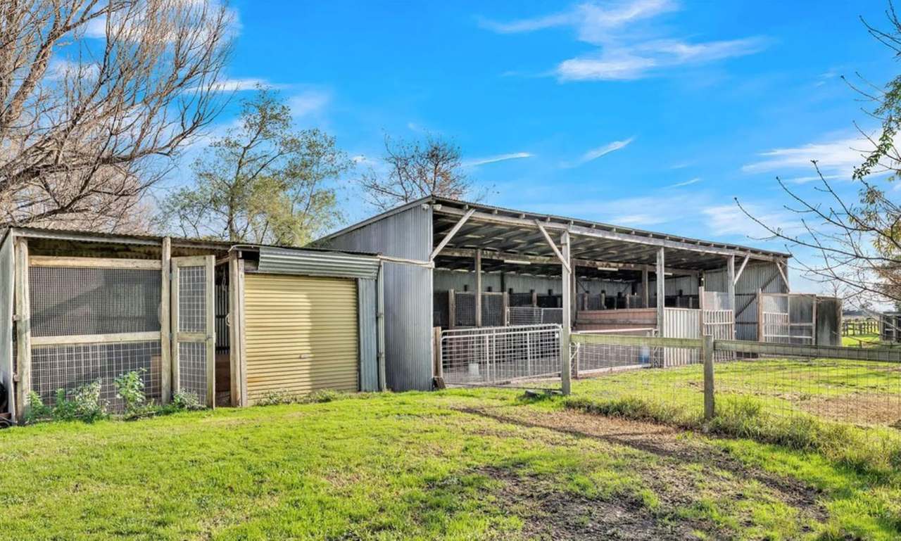 200 Fechner Road, Koo Wee Rup For Sale by Farmbuy.com - image 4