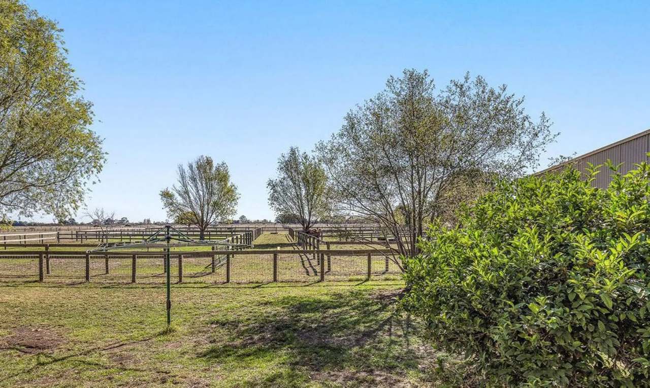 200 Fechner Road, Koo Wee Rup For Sale by Farmbuy.com - image 3