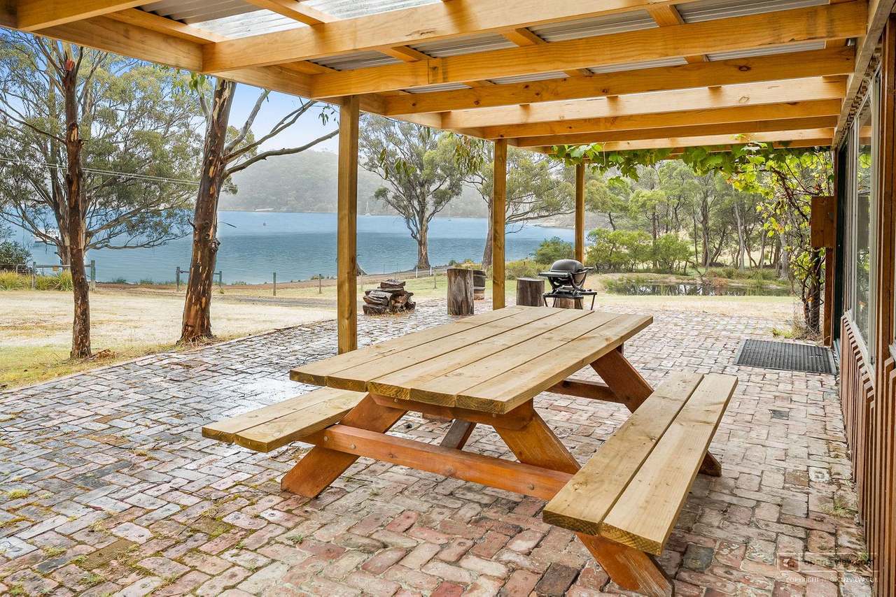 76 Wisbys Road, North Bruny For Sale by Farmbuy.com - image 17