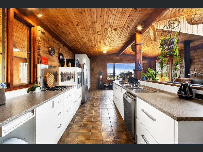 498 Caralulup Road, Lamplough For Sale by Farmbuy.com - image 7