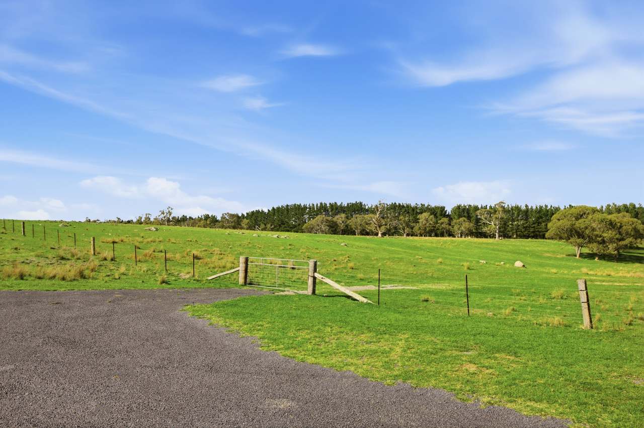 8815 Kings Highway, Bungendore For Sale by Farmbuy.com - image 25
