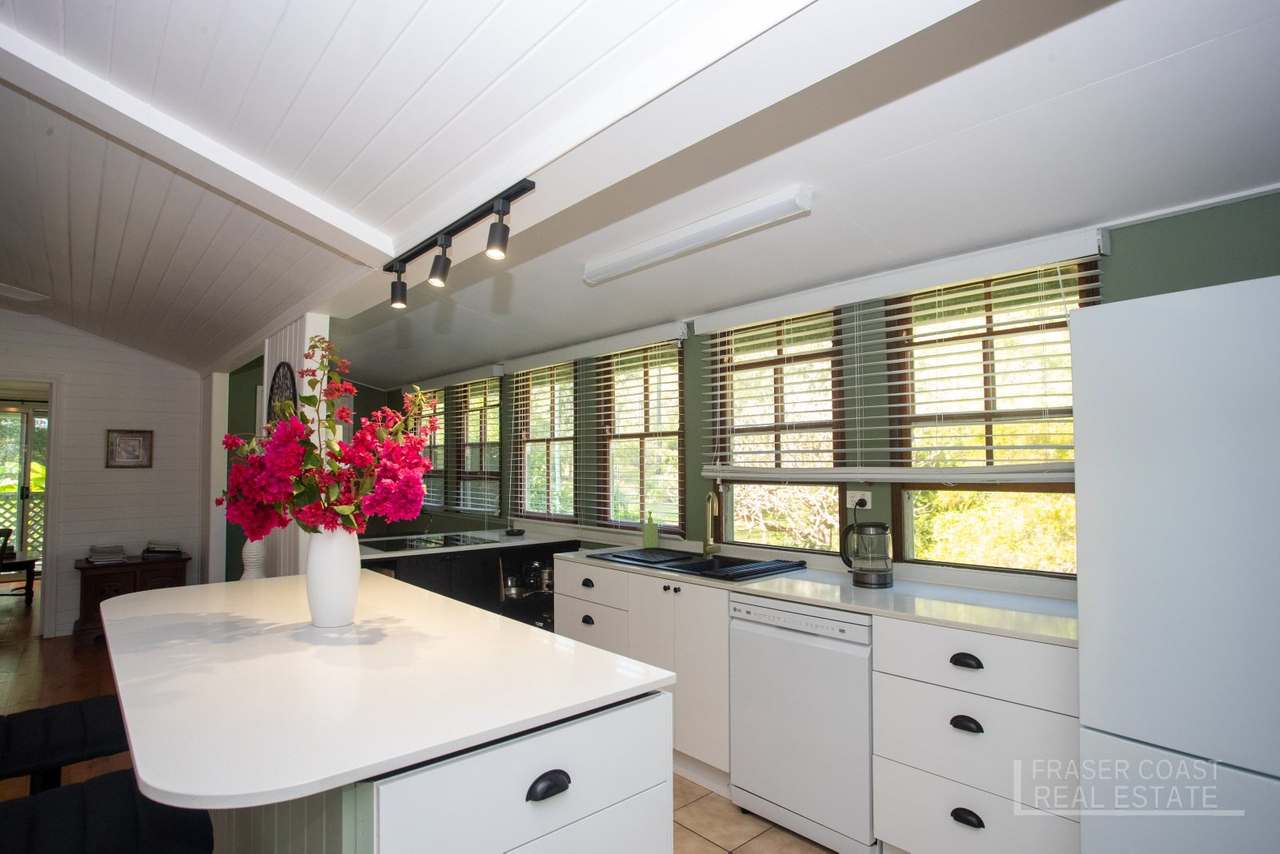 205 Petersen Road, Owanyilla For Sale by Farmbuy.com - image 14