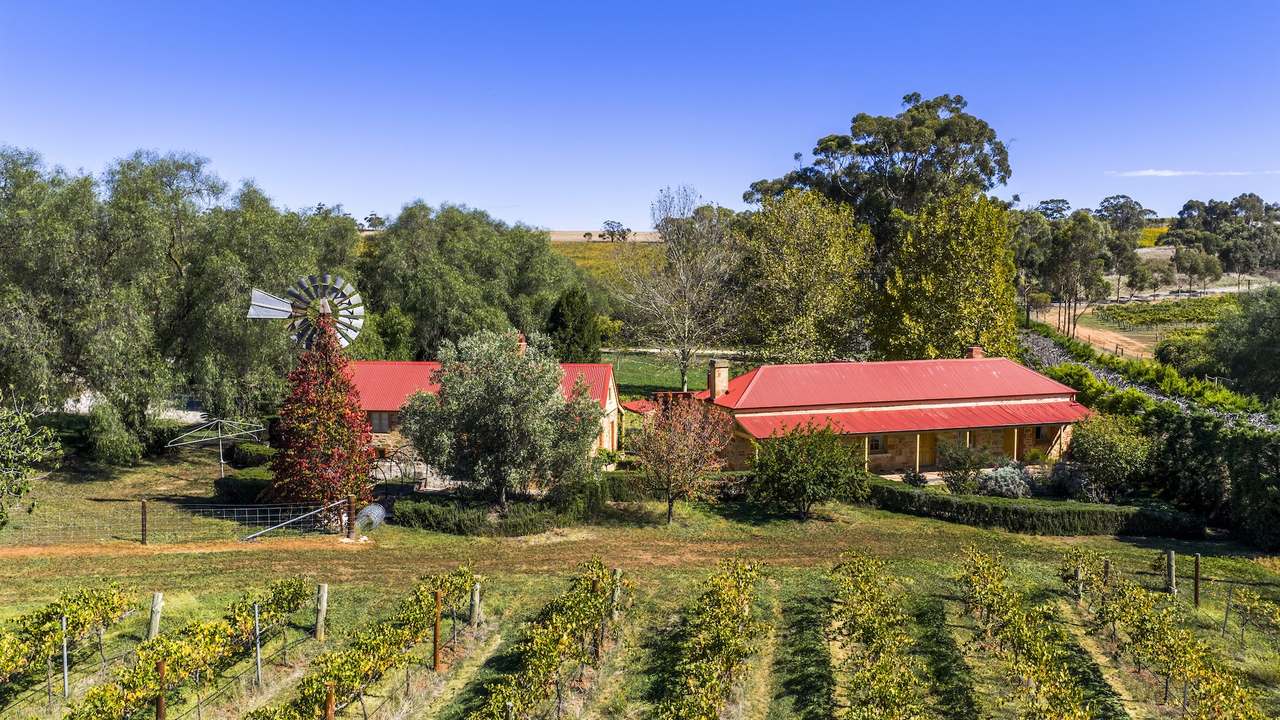 67 Greenwood Park Road, Auburn For Sale by Farmbuy.com - image 2