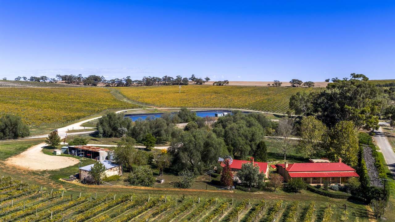 67 Greenwood Park Road, Auburn For Sale by Farmbuy.com - image 1