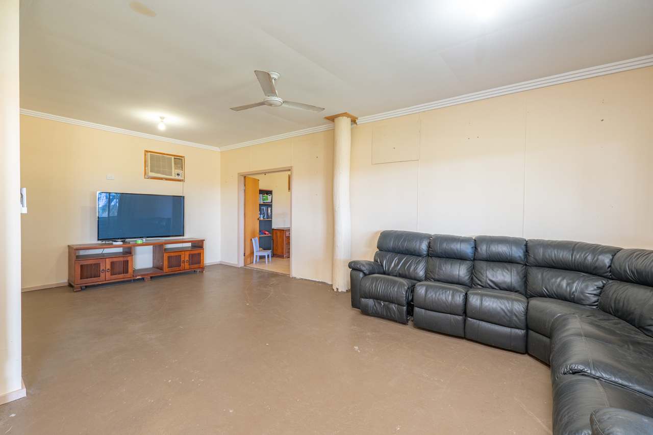 930 Berries Road, Golden Fleece For Sale by Farmbuy.com - image 18