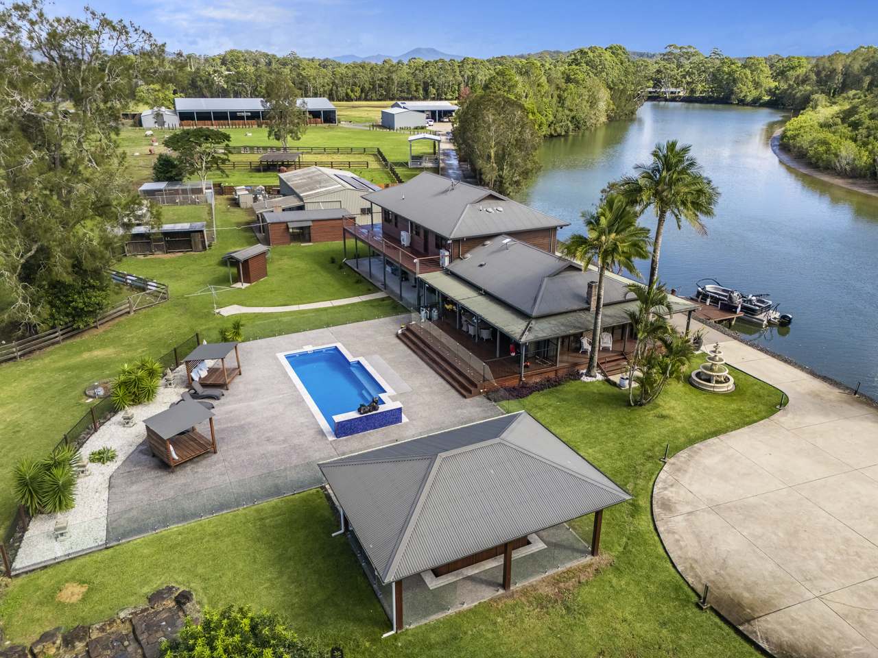 8 Old Punt Road, Urunga For Sale by Farmbuy.com - image 2