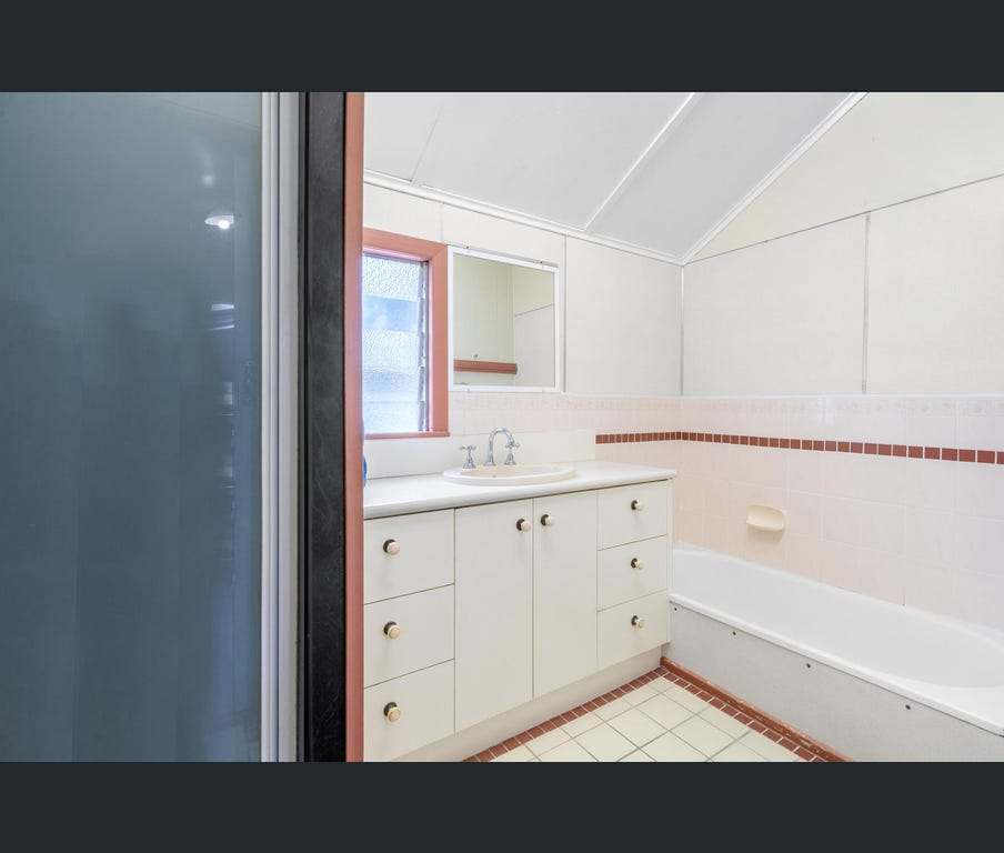 219 Stanfield Road, Teviotville For Sale by Farmbuy.com - image 13