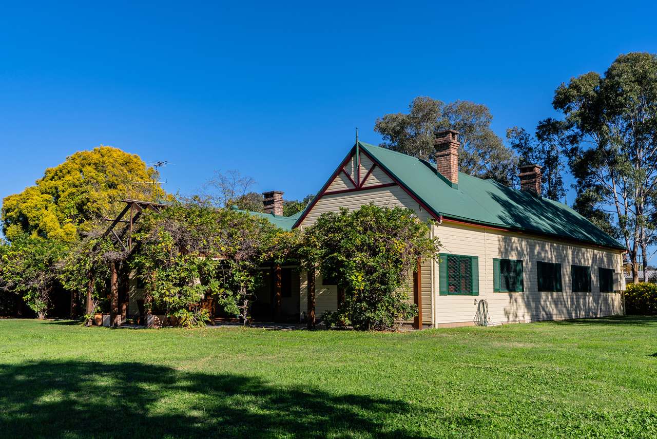 21-23 Palace Street, Denman For Sale by Farmbuy.com - image 4