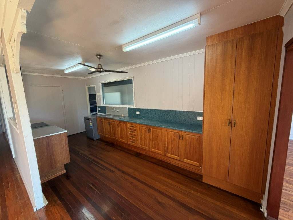 13 Dundee Street, Queenton For Sale by Farmbuy.com - image 15