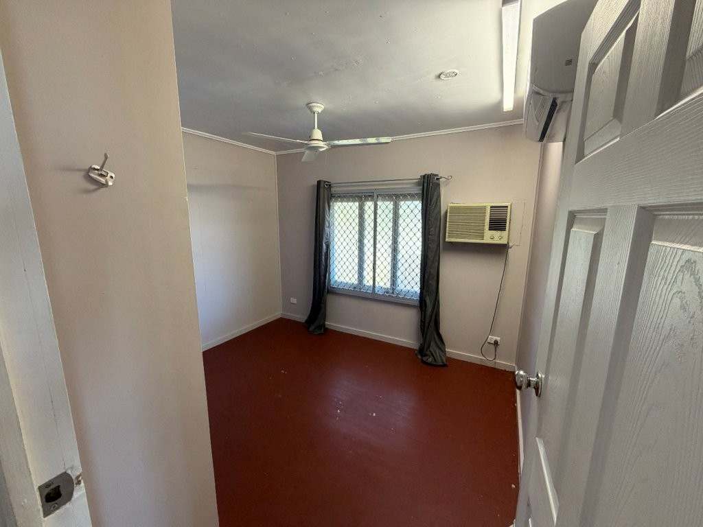 13 Dundee Street, Queenton For Sale by Farmbuy.com - image 13
