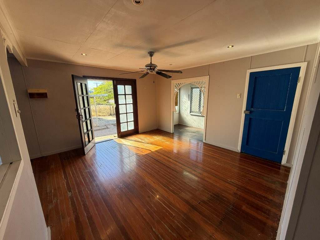 13 Dundee Street, Queenton For Sale by Farmbuy.com - image 9
