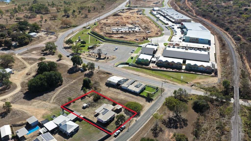 13 Dundee Street, Queenton For Sale by Farmbuy.com - image 26