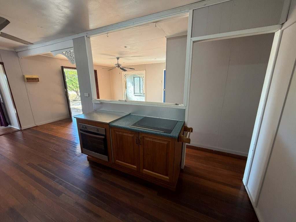13 Dundee Street, Queenton For Sale by Farmbuy.com - image 16