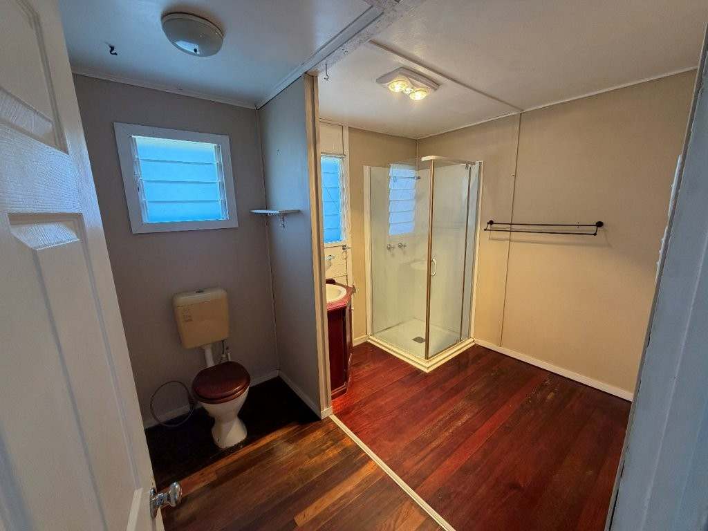 13 Dundee Street, Queenton For Sale by Farmbuy.com - image 12