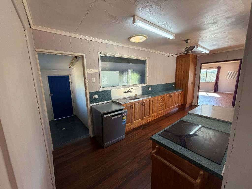 13 Dundee Street, Queenton For Sale by Farmbuy.com - image 14